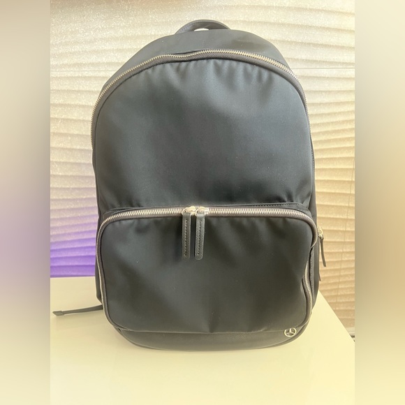HAERFEST MERCEDES BENZ LIMITED EDITION BACKPACK BLACK UNISEX - Picture 1 of 11